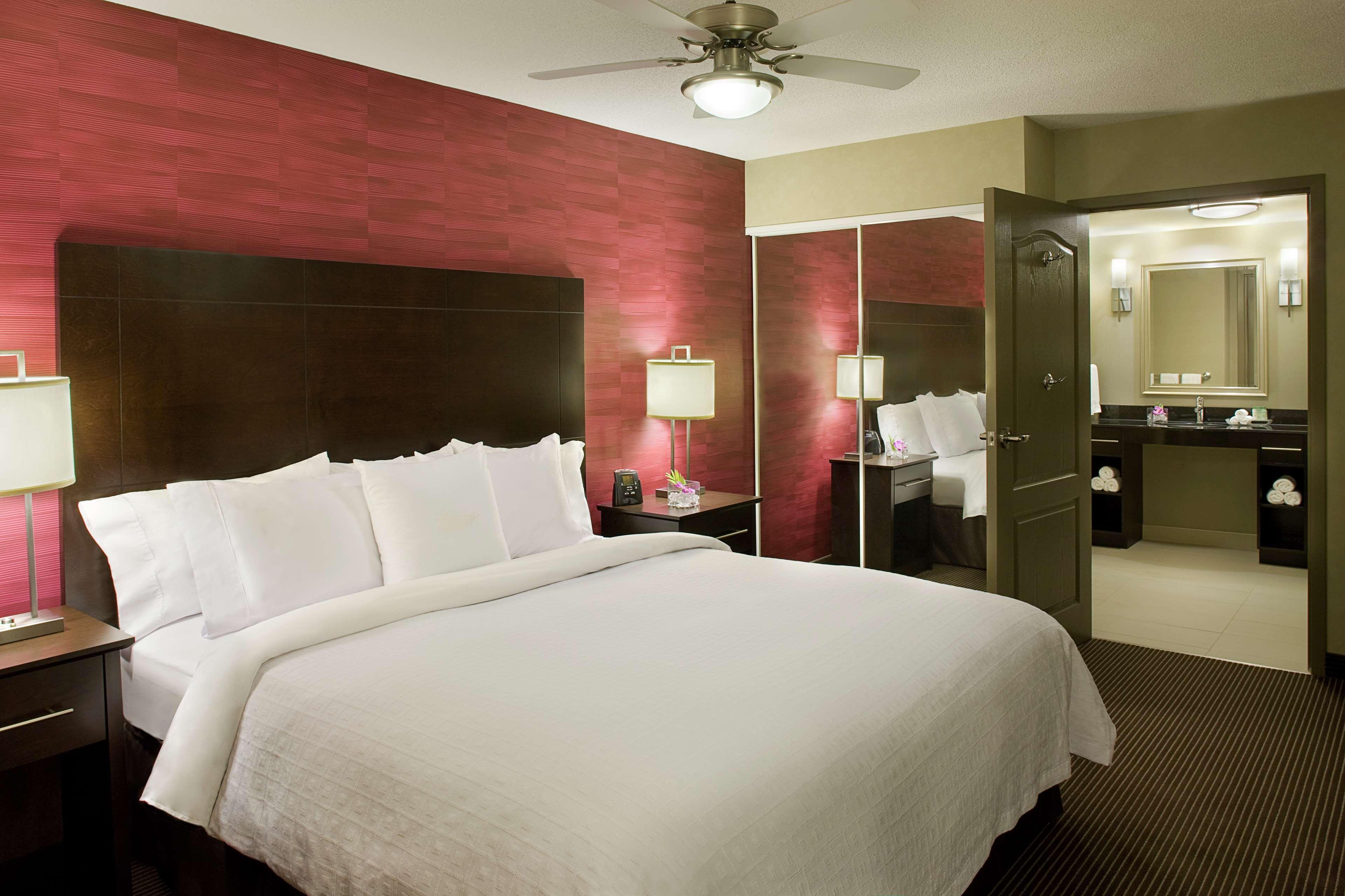 Homewood Suites By Hilton Toronto Вон Екстер'єр фото